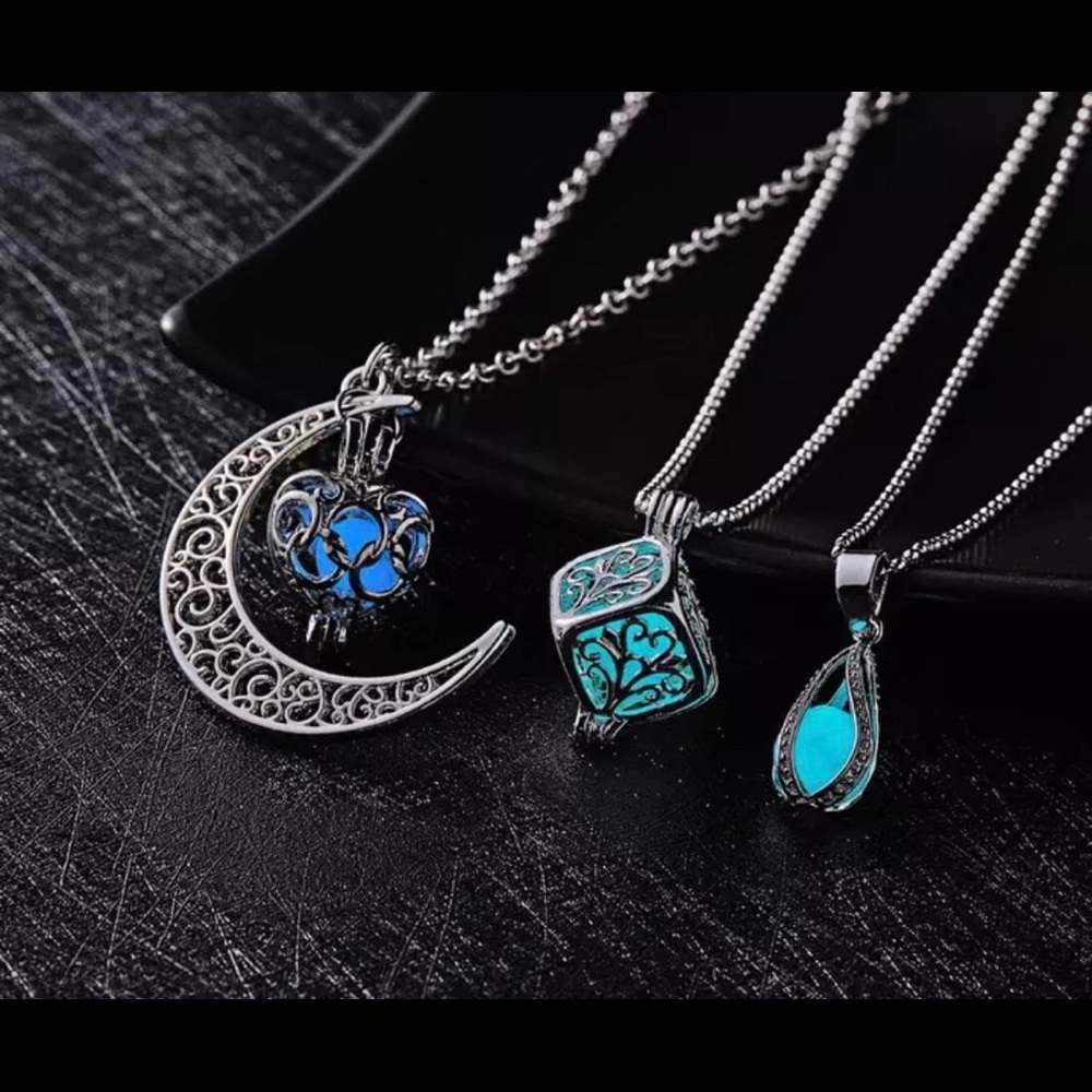 Moon Glow Necklace - Picture 4 of 8